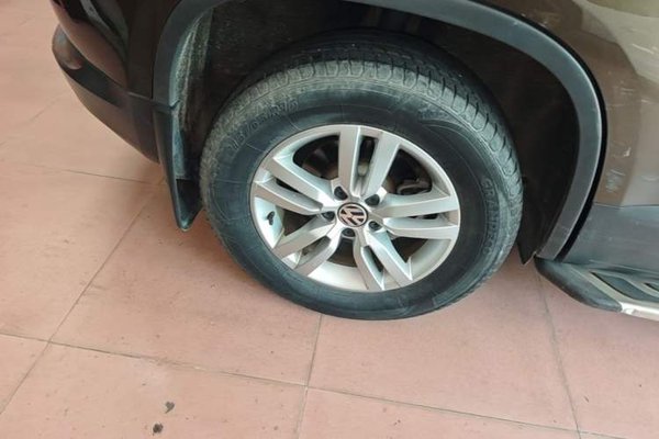 Volkswagen Tiguan 2015, 169400 км, за 6613 USD - фото 11