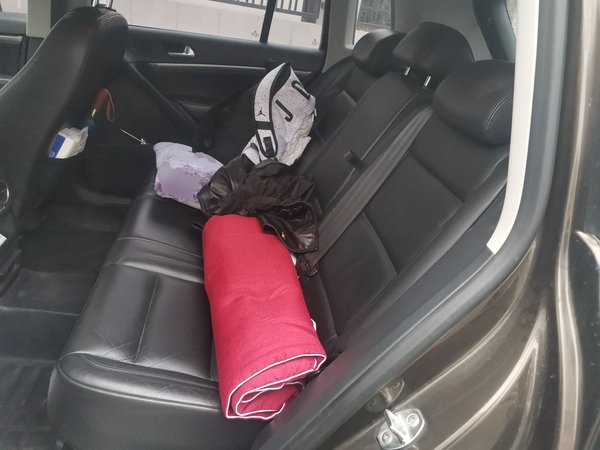 Volkswagen Tiguan 2015, 186700 км, за 5146 USD - фото 10