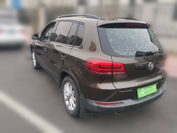 Volkswagen Tiguan 2015, 186700 км, за 5146 USD