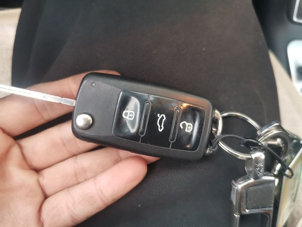 Volkswagen Tiguan 2015, 186700 км, за 5146 USD - фото 15