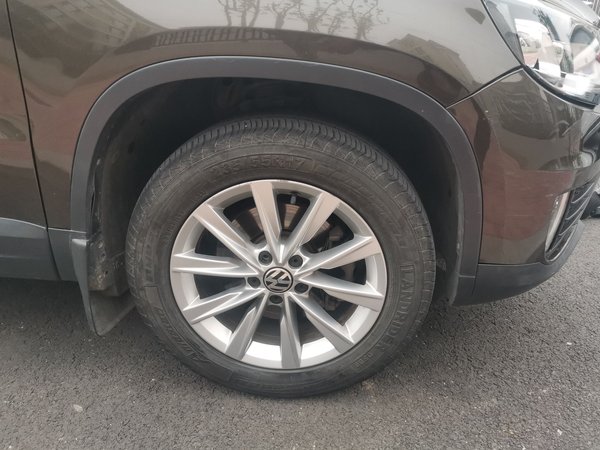 Volkswagen Tiguan 2015, 186700 км, за 5146 USD