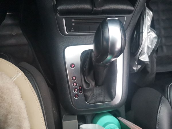 Volkswagen Tiguan 2015, 186700 км, за 5146 USD - фото 16