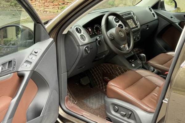 Volkswagen Tiguan 2015, 52100 км, за 8636 USD - фото 18