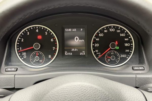 Volkswagen Tiguan 2015, 52100 км, за 8636 USD - фото 14