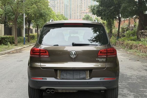 Volkswagen Tiguan 2015, 52100 км, за 8636 USD