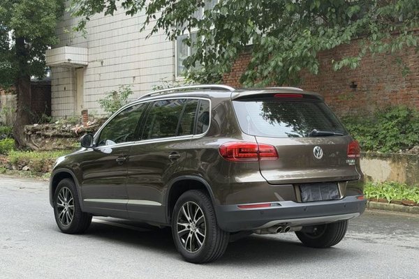 Volkswagen Tiguan 2015, 52100 км, за 8636 USD