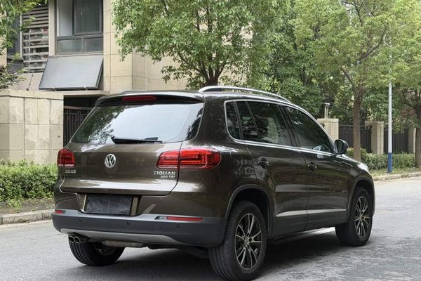 Volkswagen Tiguan 2015, 52100 км, за 8636 USD - фото 6