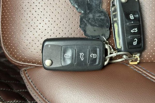 Volkswagen Tiguan 2015, 52100 км, за 8636 USD - фото 23