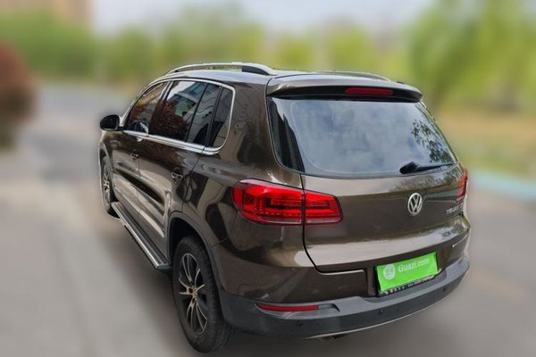 Volkswagen Tiguan 2015, 98500 км, за 9186 USD