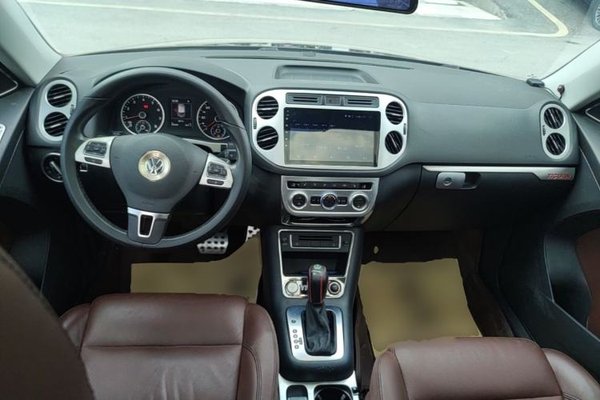 Volkswagen Tiguan 2015, 99900 км, за 7546 USD - фото 22