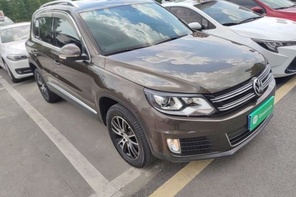 Volkswagen Tiguan 2015, 99900 км, за 7546 USD