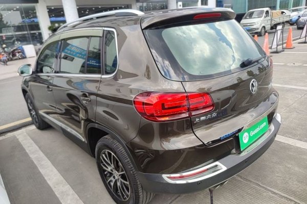 Volkswagen Tiguan 2015, 99900 км, за 7546 USD