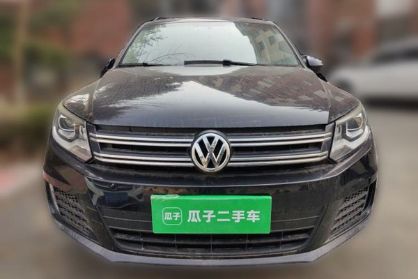 Volkswagen Tiguan 2015, 46100 км, за 7876 USD