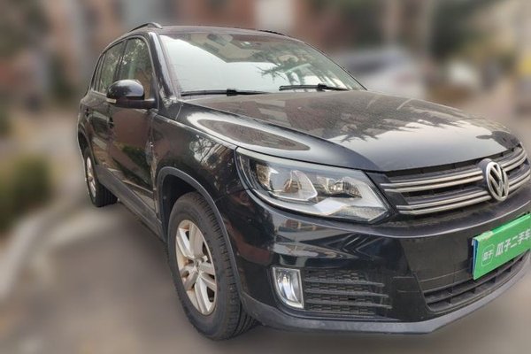 Volkswagen Tiguan 2015, 46100 км, за 7876 USD