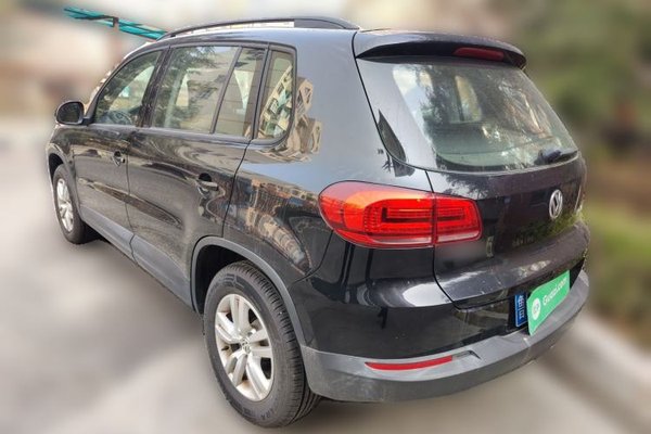 Volkswagen Tiguan 2015, 46100 км, за 7876 USD