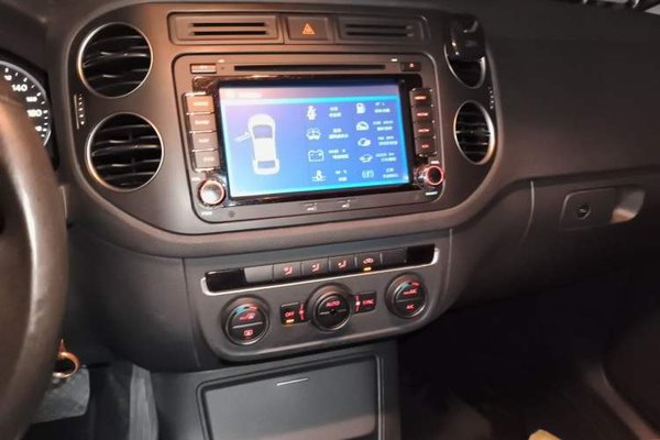 Volkswagen Tiguan 2015, 63400 км, за 7055 USD - фото 14