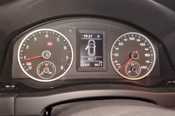 Volkswagen Tiguan 2015, 63400 км, за 7055 USD - фото 12