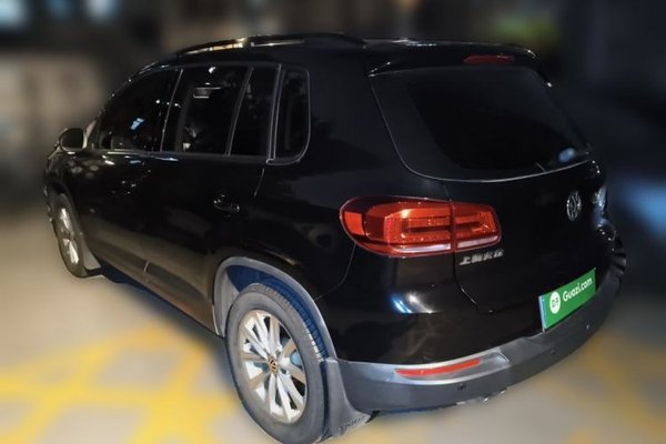 Volkswagen Tiguan 2015, 63400 км, за 7055 USD