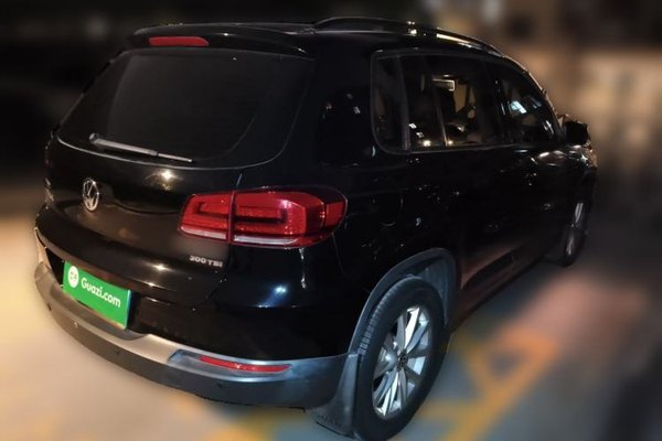 Volkswagen Tiguan 2015, 63400 км, за 7055 USD - фото 6