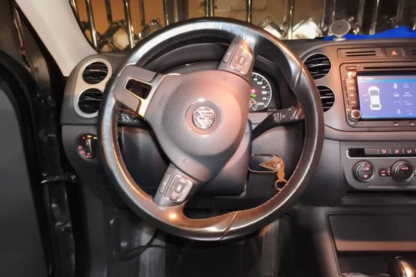 Volkswagen Tiguan 2015, 63400 км, за 7055 USD - фото 11