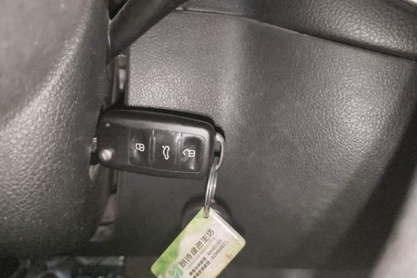Volkswagen Tiguan 2015, 191700 км, за 4580 USD - фото 12