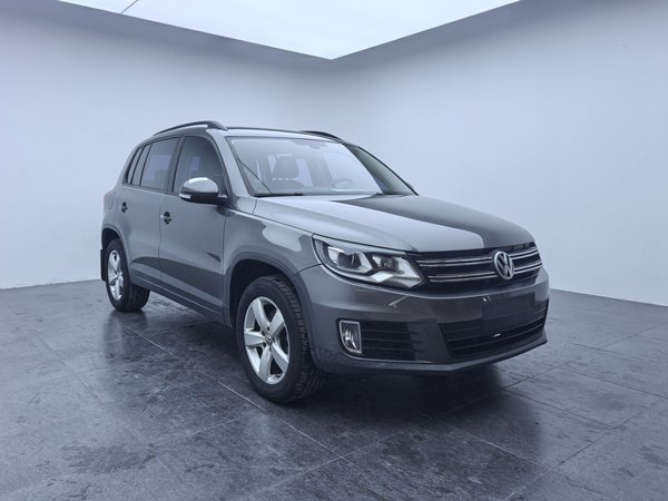 Volkswagen Tiguan L 2015, 134300 км, за 8255 USD