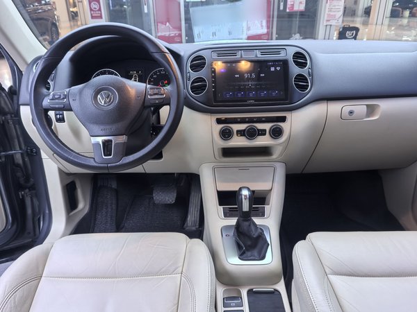 Volkswagen Tiguan L 2015, 134300 км, за 8255 USD - фото 10