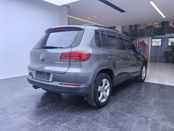 Volkswagen Tiguan L 2015, 134300 км, за 8255 USD - фото 7