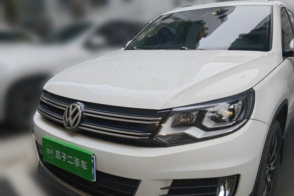 Volkswagen Tiguan 2015, 101199 км, за 7049 USD