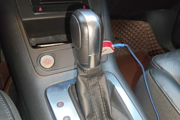 Volkswagen Tiguan 2015, 101199 км, за 7049 USD - фото 2