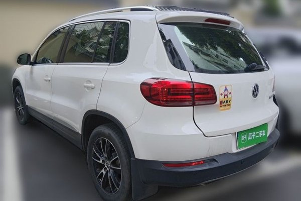 Volkswagen Tiguan 2015, 101199 км, за 7049 USD