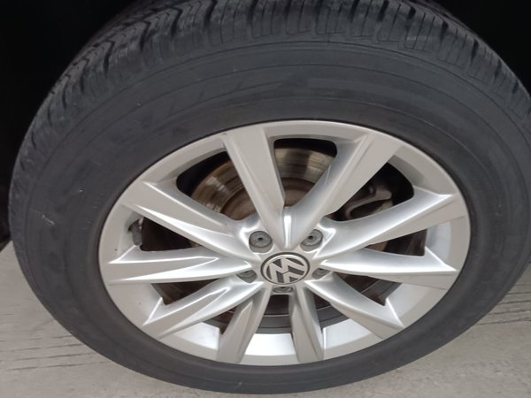 Volkswagen Tiguan L 2015, 104400 км, за 7819 USD - фото 9