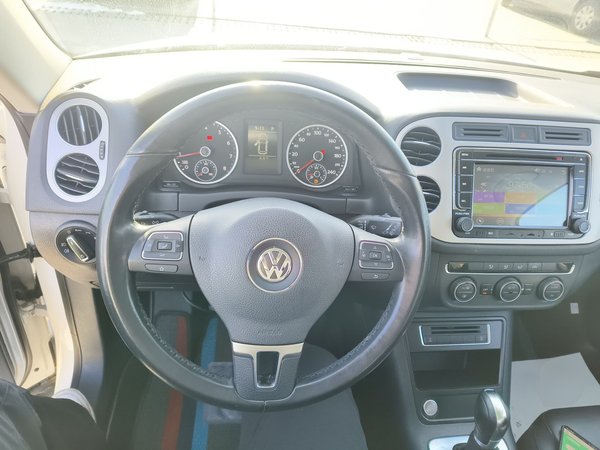 Volkswagen Tiguan L 2015, 104400 км, за 7819 USD - фото 11