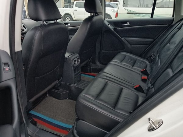 Volkswagen Tiguan L 2015, 104400 км, за 7819 USD - фото 20