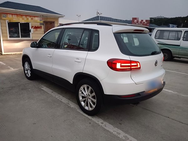 Volkswagen Tiguan L 2015, 104400 км, за 7819 USD - фото 6