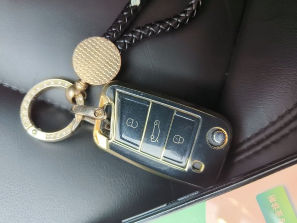 Volkswagen Tiguan L 2015, 104400 км, за 7819 USD - фото 18