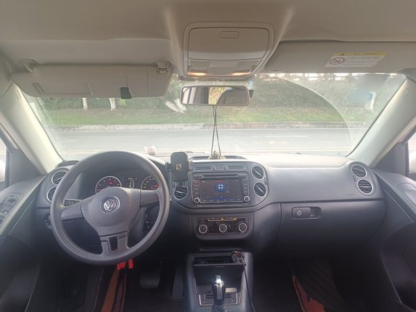 Volkswagen Tiguan 2015, 111400 км, за 5929 USD - фото 10