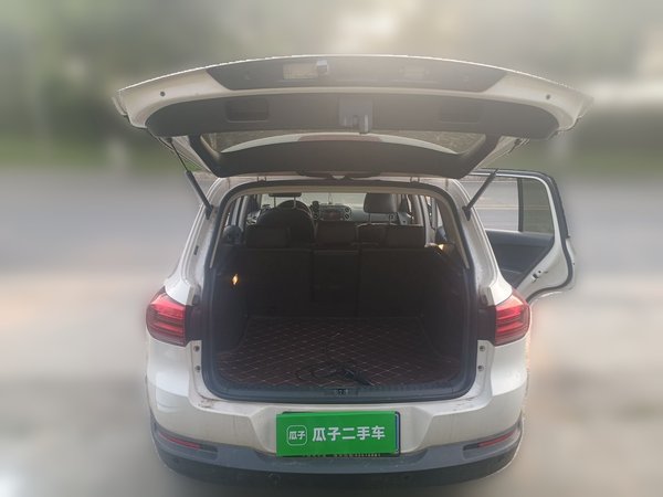 Volkswagen Tiguan 2015, 111400 км, за 5929 USD - фото 20