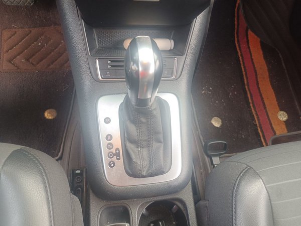 Volkswagen Tiguan 2015, 111400 км, за 5929 USD - фото 15