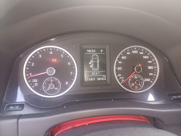 Volkswagen Tiguan 2015, 111400 км, за 5929 USD - фото 12