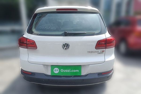 Volkswagen Tiguan 2015, 113100 км, за 6929 USD