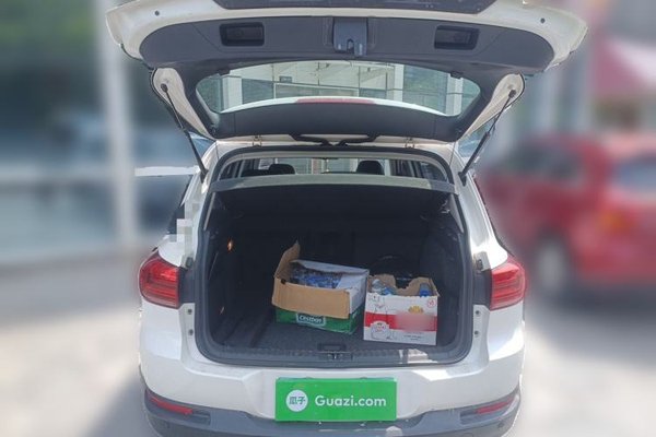 Volkswagen Tiguan 2015, 113100 км, за 6929 USD - фото 16