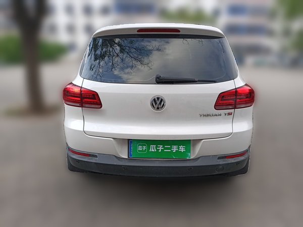 Volkswagen Tiguan 2015, 127200 км, за 5483 USD