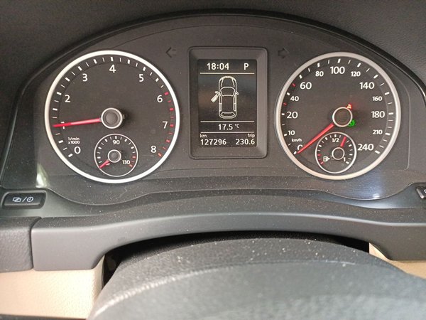 Volkswagen Tiguan 2015, 127200 км, за 5483 USD - фото 13