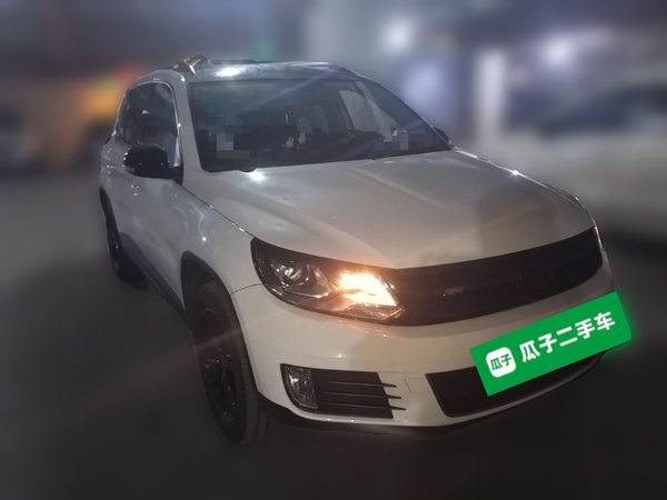 Volkswagen Tiguan L 2015, 127700 км, за 8222 USD