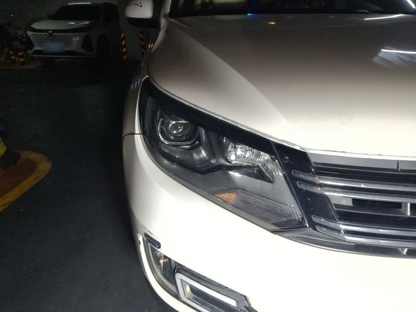 Volkswagen Tiguan 2015, 159100 км, за 6020 USD - фото 7
