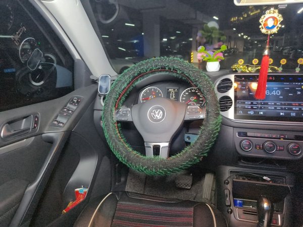 Volkswagen Tiguan 2015, 159100 км, за 6020 USD - фото 11