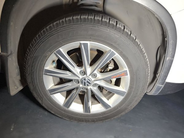 Volkswagen Tiguan 2015, 159100 км, за 6020 USD - фото 8