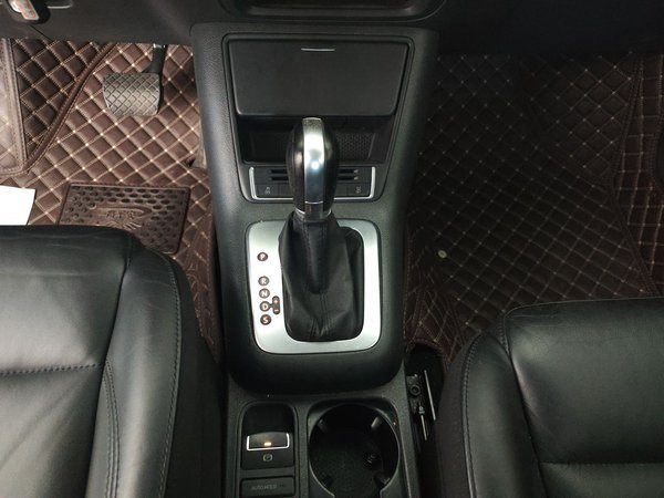 Volkswagen Tiguan L 2015, 169100 км, за 8103 USD - фото 15