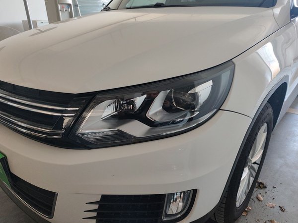 Volkswagen Tiguan L 2015 1.8TSI Automatic Two-Wheel Drive Comfort Edition, 2015 года